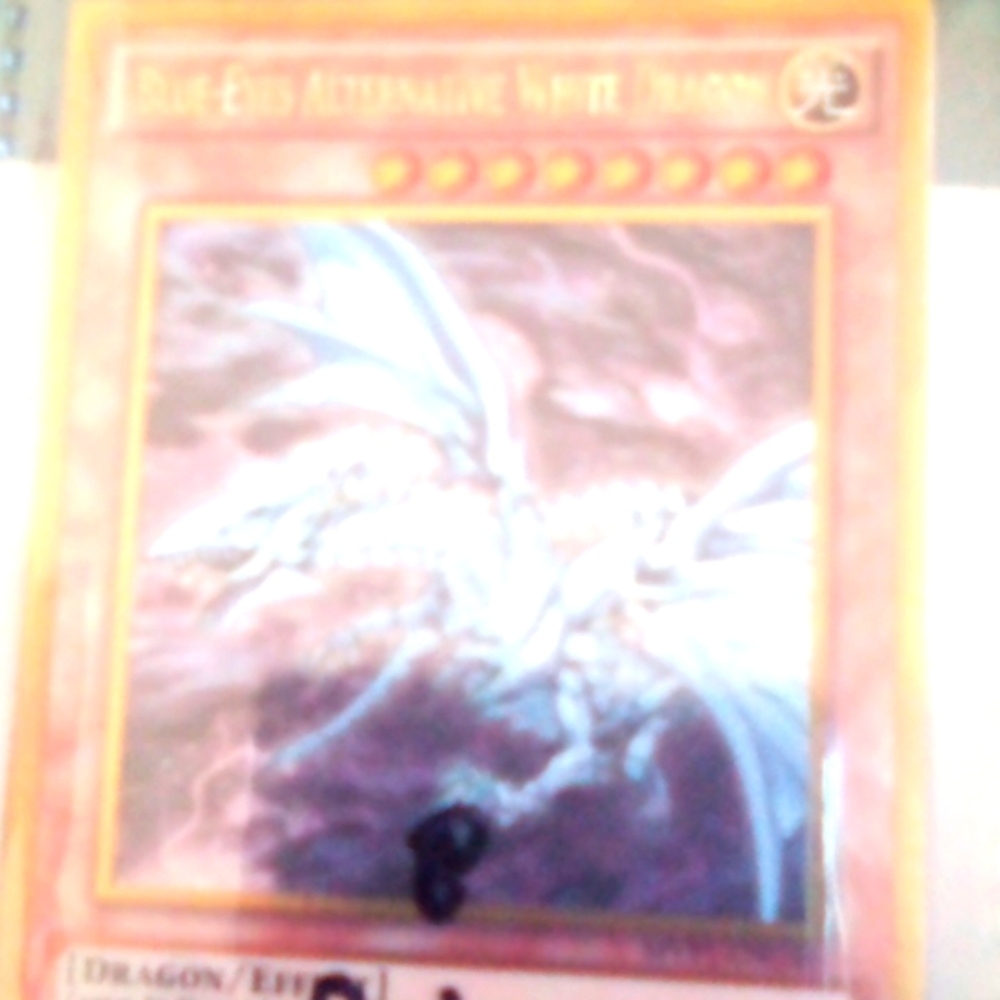 Yu-Gi-Oh blue eyes alternative white dragon